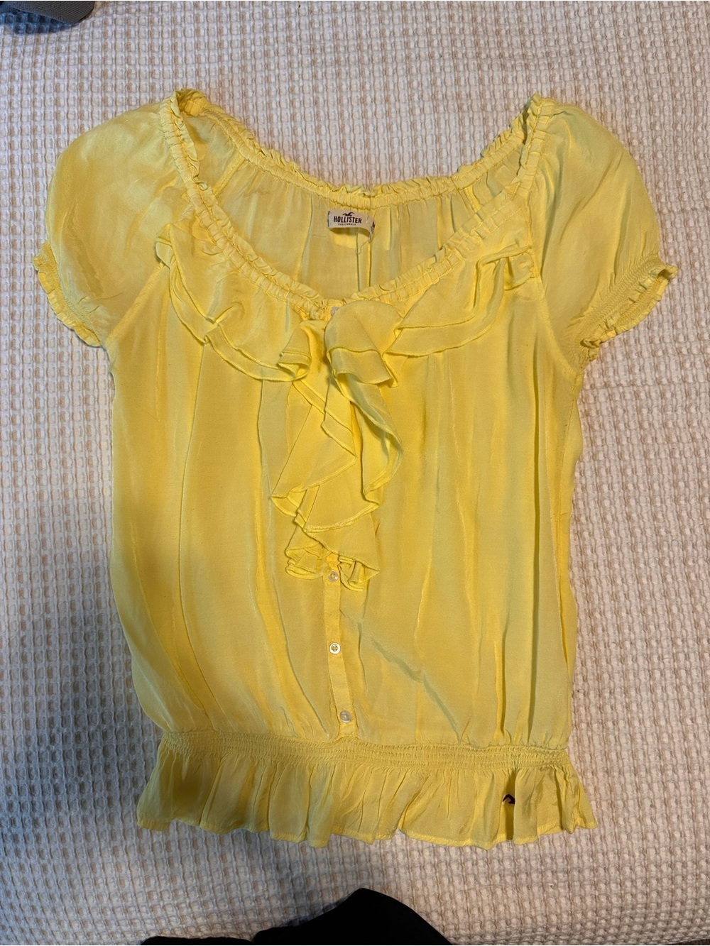 Vintage Y2K Hollister Bright Yellow Ruffle-Front Short Sleeve Blouse